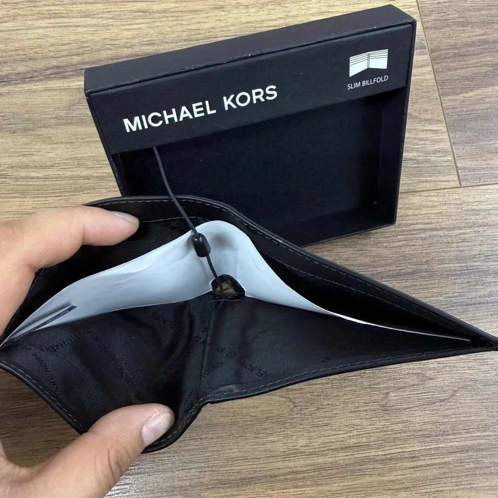 MICHAEL KORS Signature Logo Men’s Andy Black Slim Billfold Wallet NWT